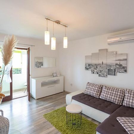 Apartman Doris Ловран Екстер'єр фото