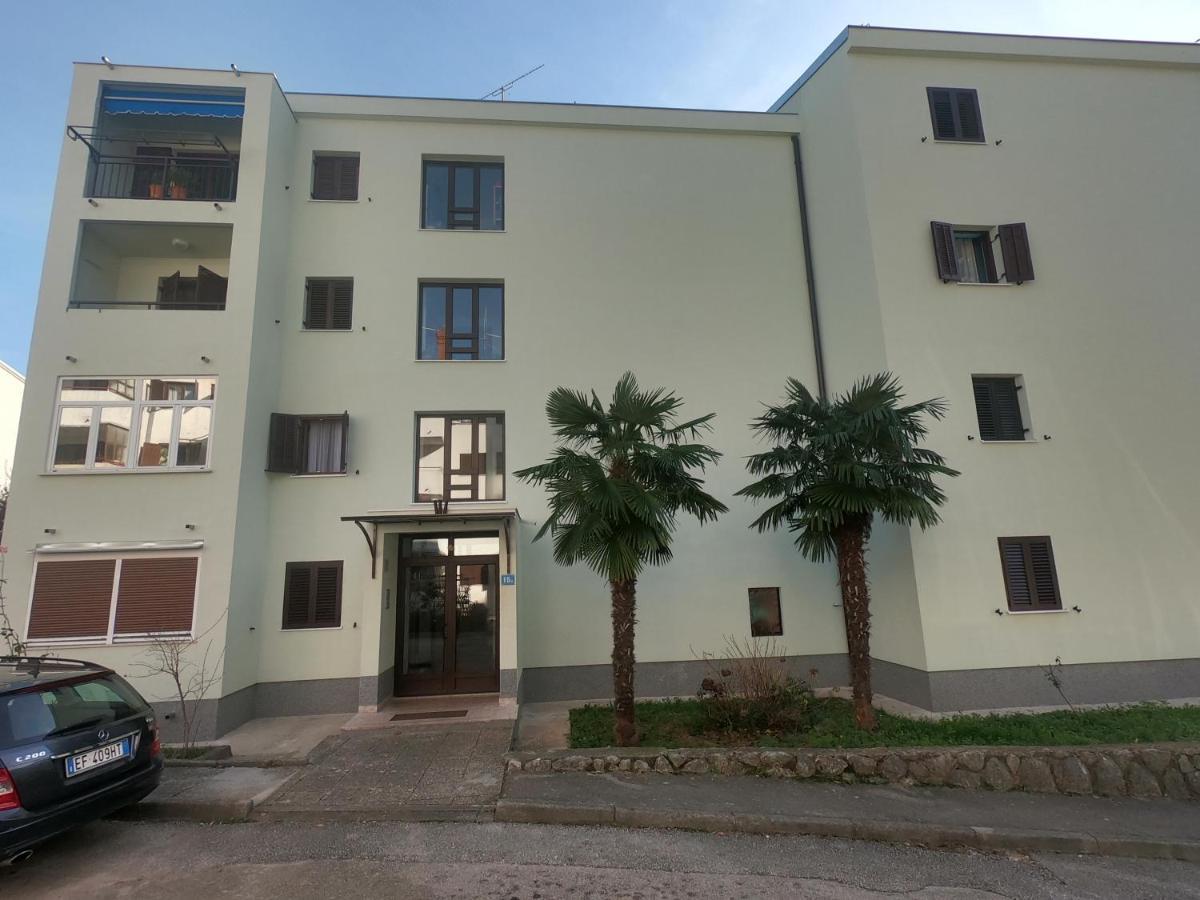 Apartman Doris Ловран Екстер'єр фото