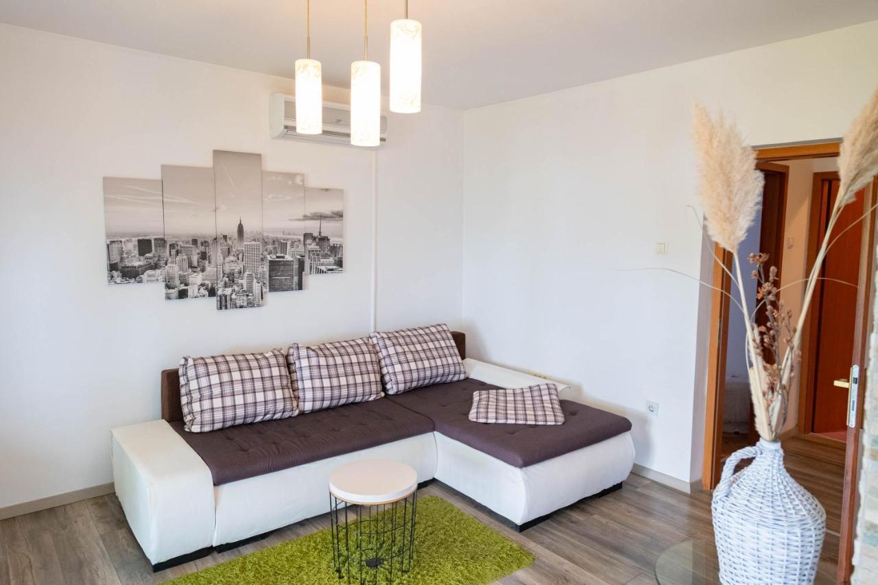 Apartman Doris Ловран Екстер'єр фото